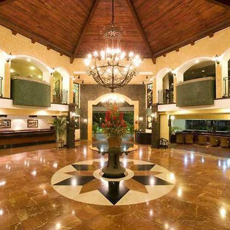 Hôtel Doubletree By Hilton Cariari San Jose à Bajo de las Labores Extérieur photo