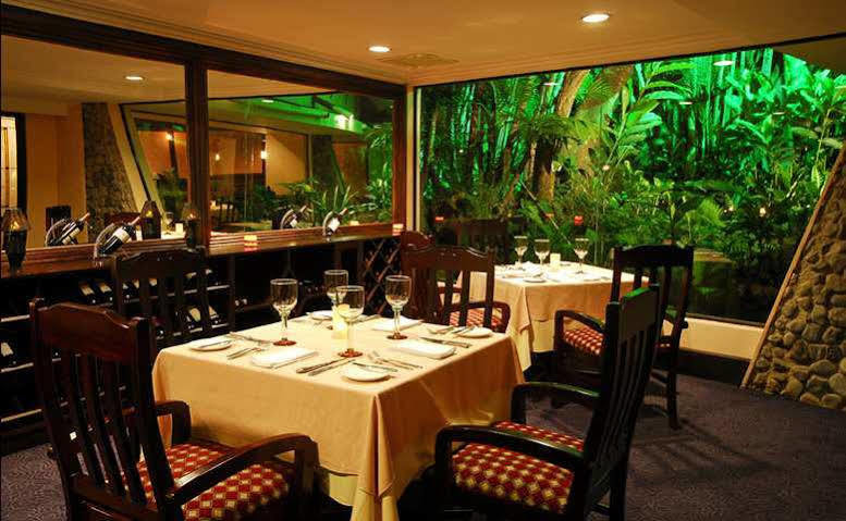 Hôtel Doubletree By Hilton Cariari San Jose à Bajo de las Labores Extérieur photo